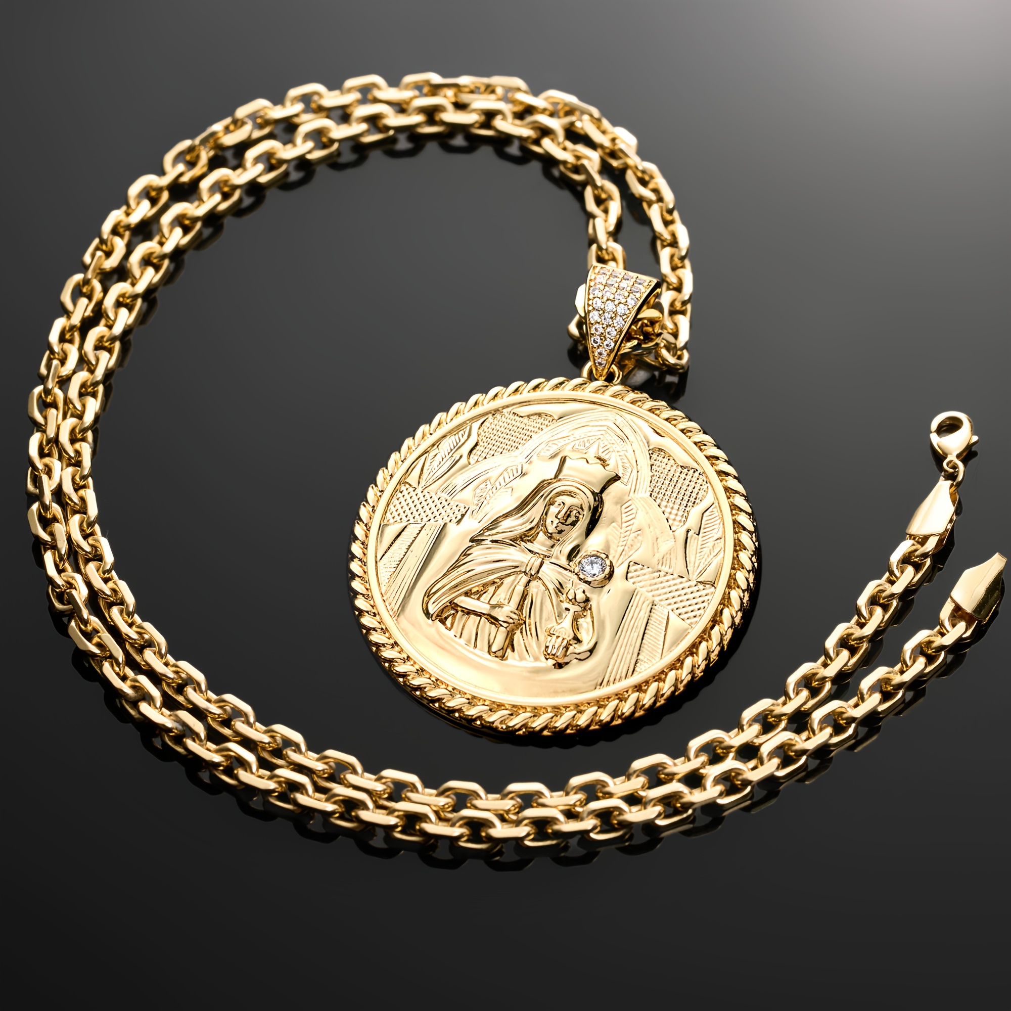 18K Gold Plated Fashionable Casual Style Religious Pendant